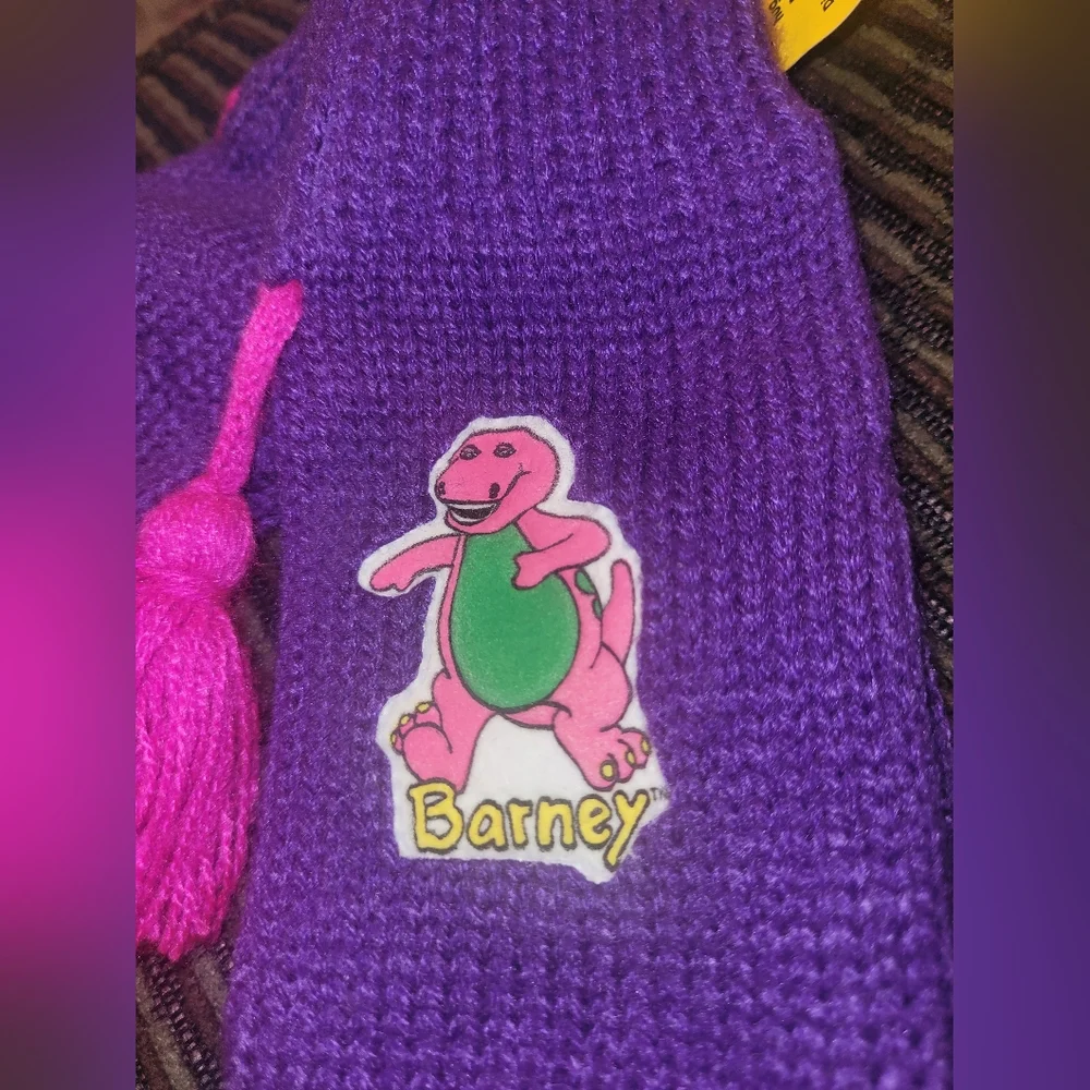 Vintage The Lyons Group Barney 90s kids Purple Knit Mittens NWT 1993